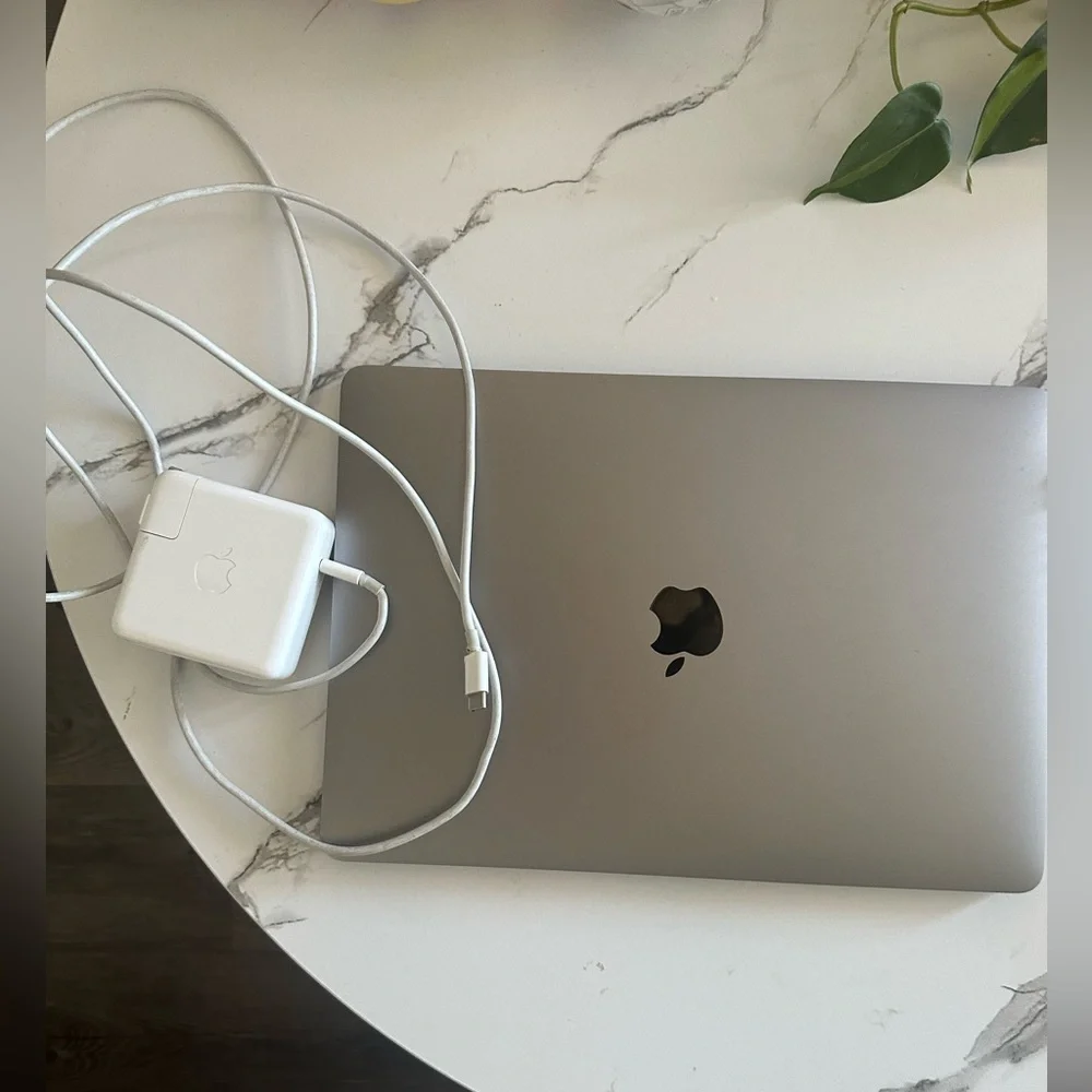 MacBook Pro (13-inch, 2017) | Like New!